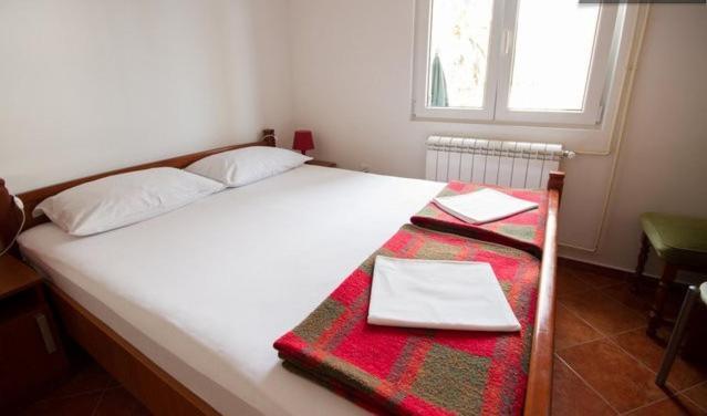 Apartments & Rooms M Petrovac Стая снимка