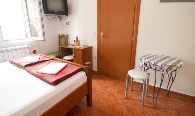 Apartments & Rooms M Petrovac Стая снимка
