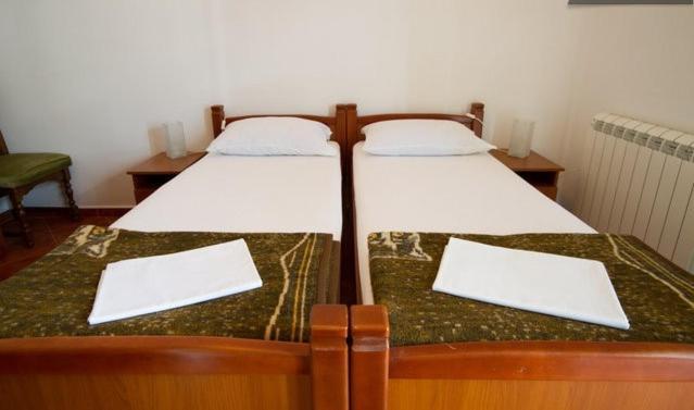 Apartments & Rooms M Petrovac Екстериор снимка